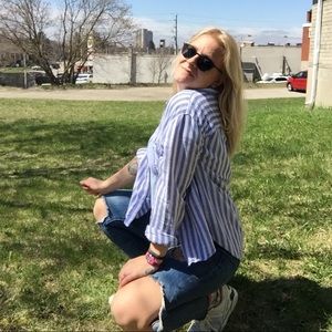 Meet your Posher, Caitlyn